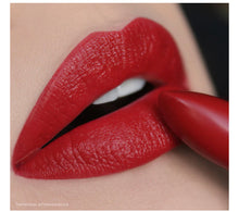 Load image into Gallery viewer, Mineral Creme Lipstick
