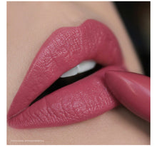 Load image into Gallery viewer, Mineral Creme Lipstick
